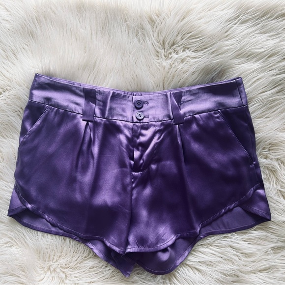 🦋alice + olivia Size XS, Purple, Silk, Butterfly Shorts🦋 - Picture 1 of 6